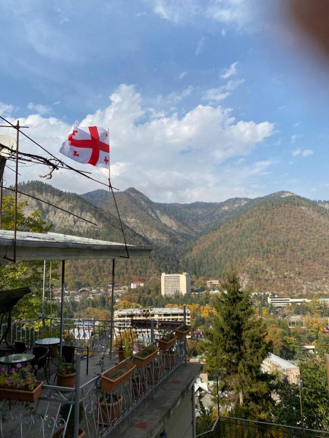 Anano'S Guesthouse Borjomi Ngoại thất bức ảnh